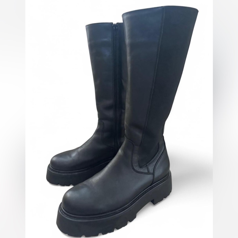 Steve Madden high chunky boots